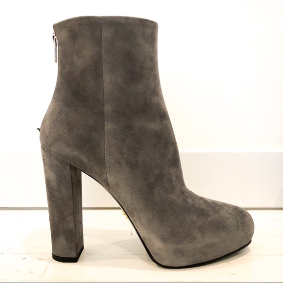 ❌SOLD❌ Prada Platform Suede Booties Gray Grey - Picture 2 of 8